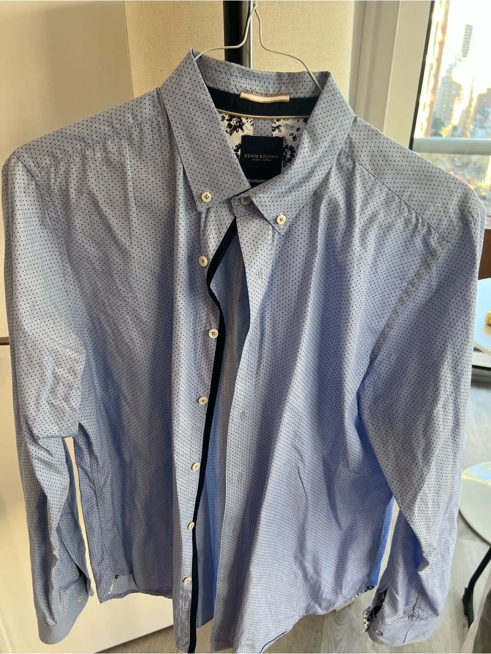 Denim & Flower Light Blue Micro-Pattern Button-Down Shirt